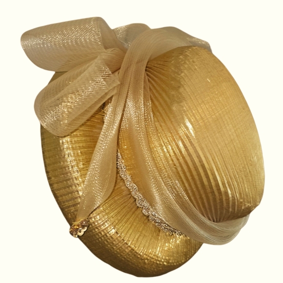 Vintage Elegant Gold Women's Hat - Picture 2 of 6